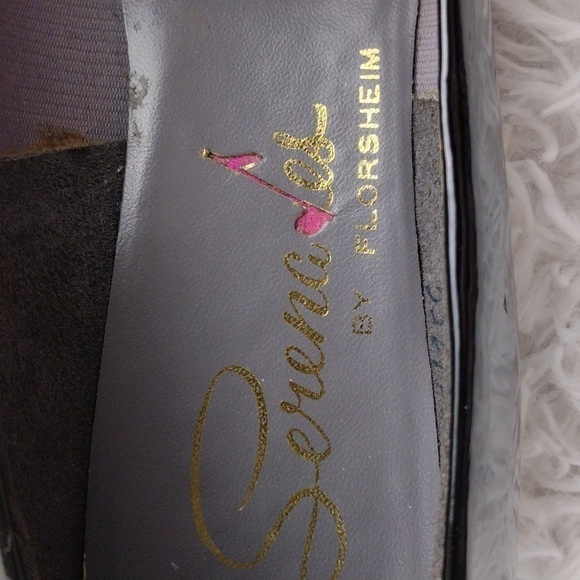 Serenades by Florsheim Vintage Black Patent Leather Square Toe Slip-On Pump Shoe - Picture 10 of 16